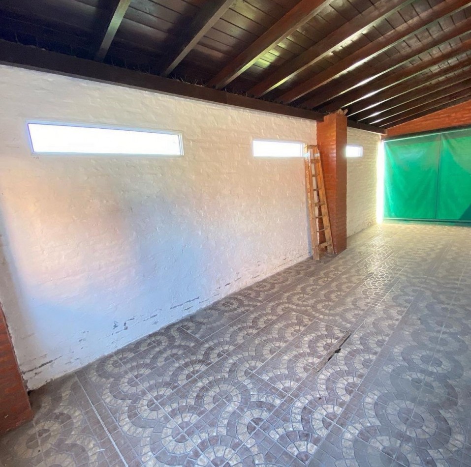 Casa 2 dormitorio - Barrio Amelia -