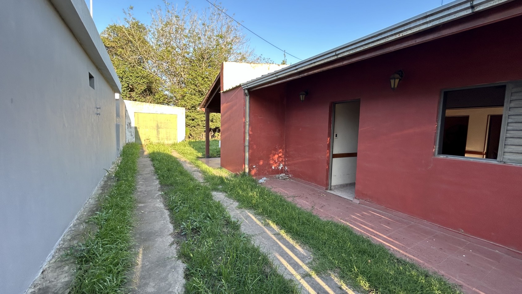 Casa 2 dormitorios C. Dominguez