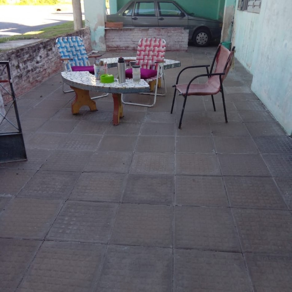 Casa 2 dormitorios en Villa Amelia.