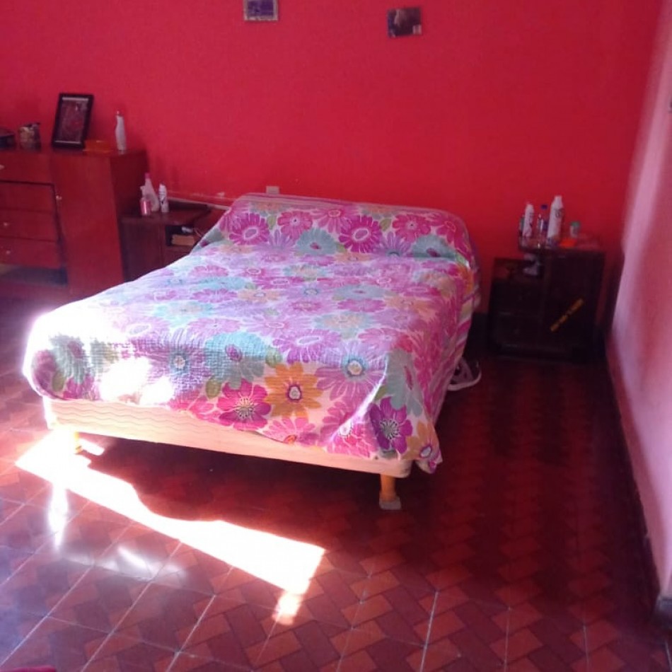 Casa 2 dormitorios en Villa Amelia.