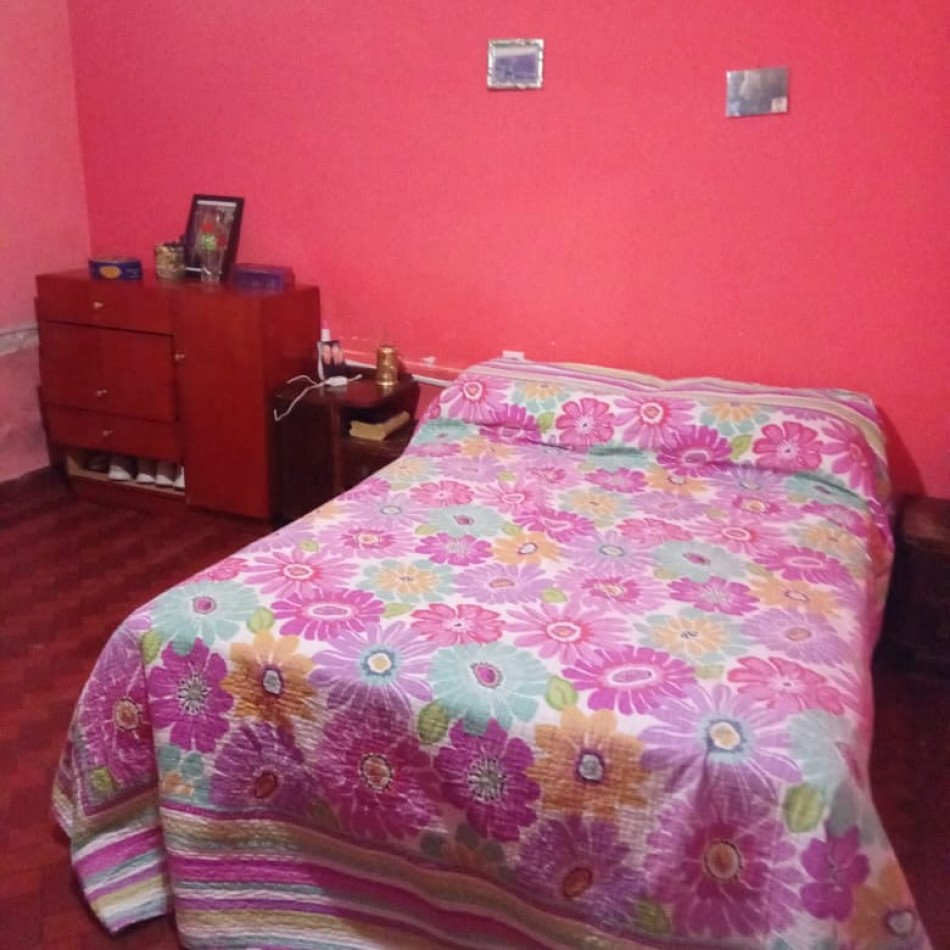 Casa 2 dormitorios en Villa Amelia.