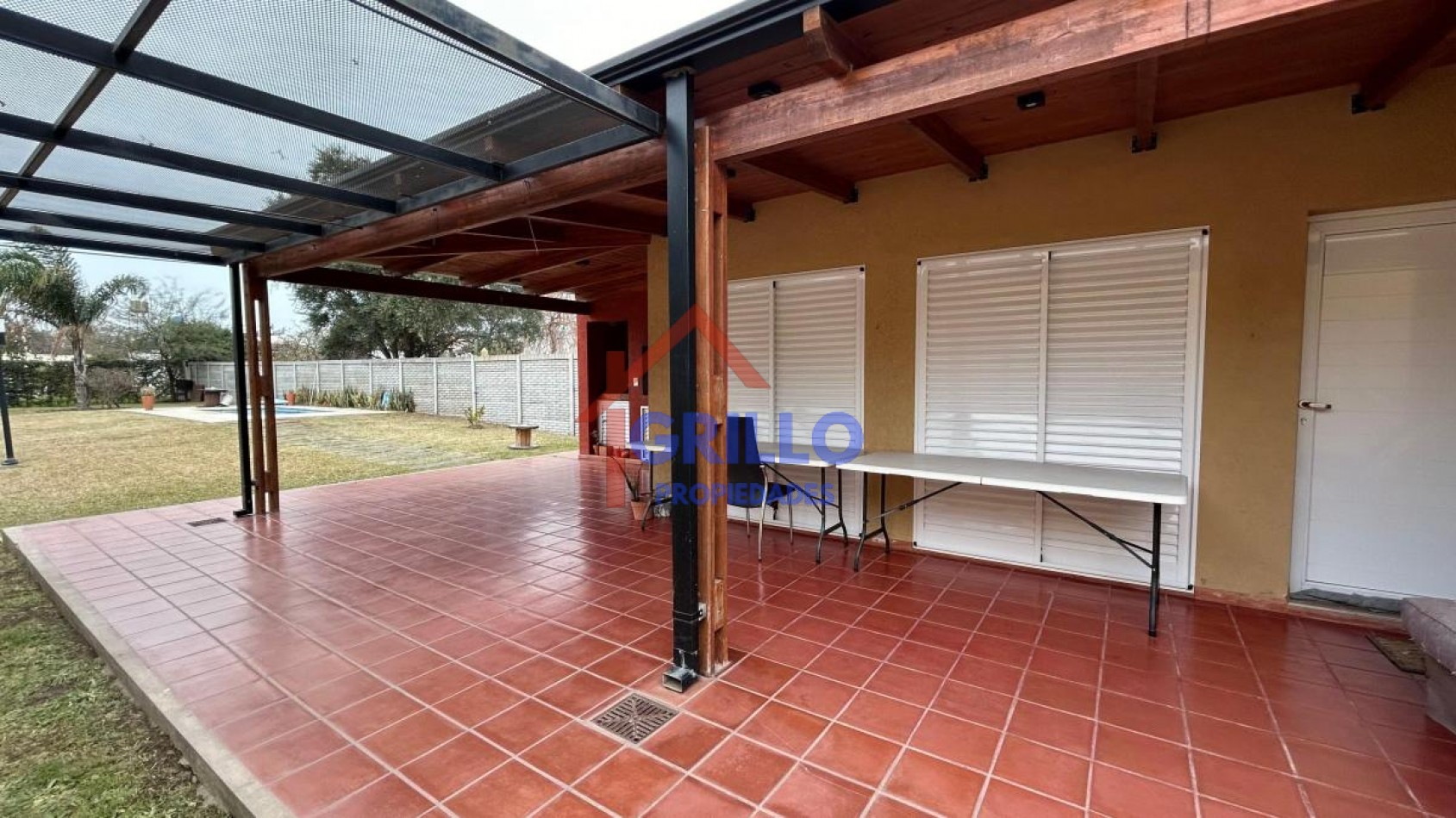 Casa moderna en Coronel Bogado