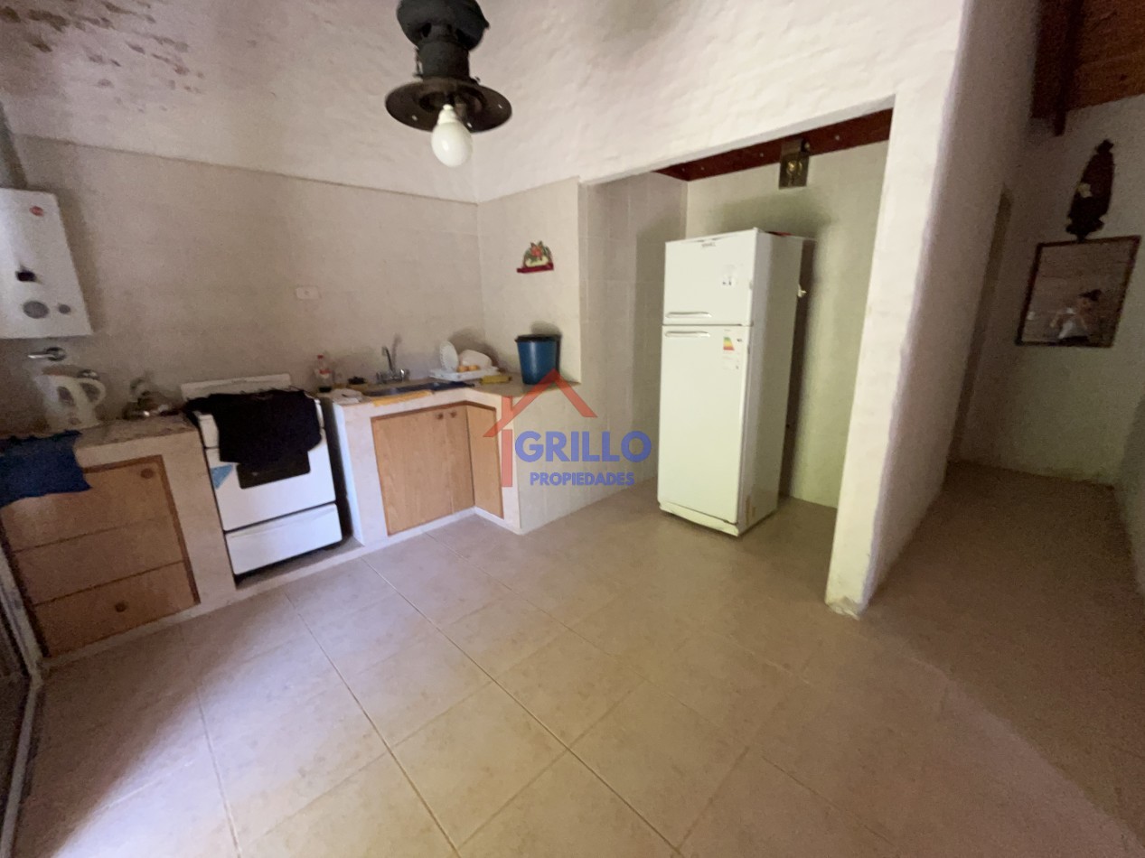 CASA QUINCHO CON PISCINA Y PARQUE