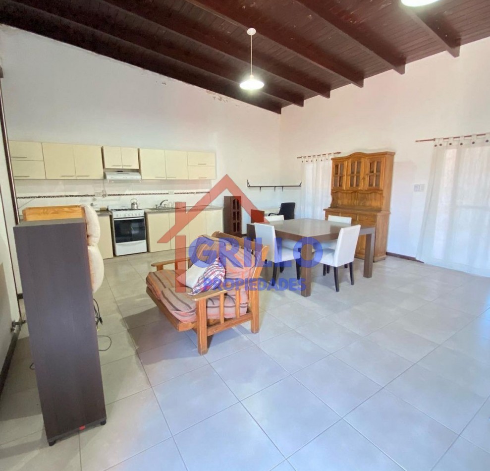Casa 2 dormitorio - Barrio Amelia -