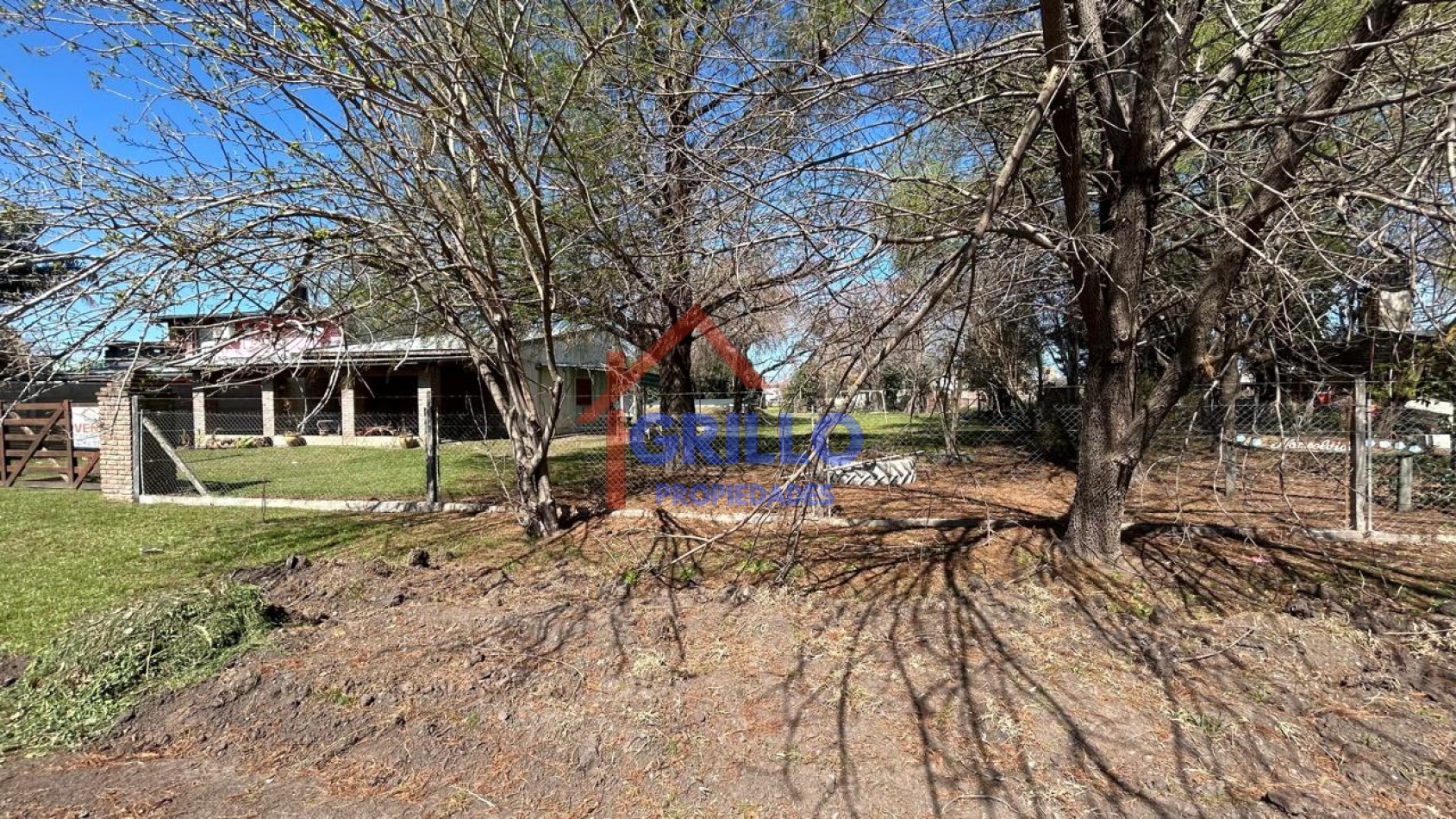 Casa con piscina en Villa Amelia 