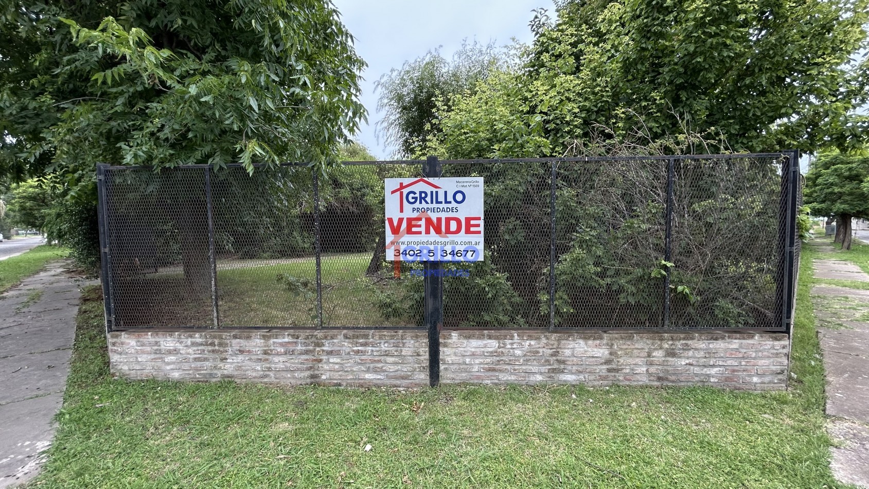 CASA QUINCHO CON PISCINA Y PARQUE