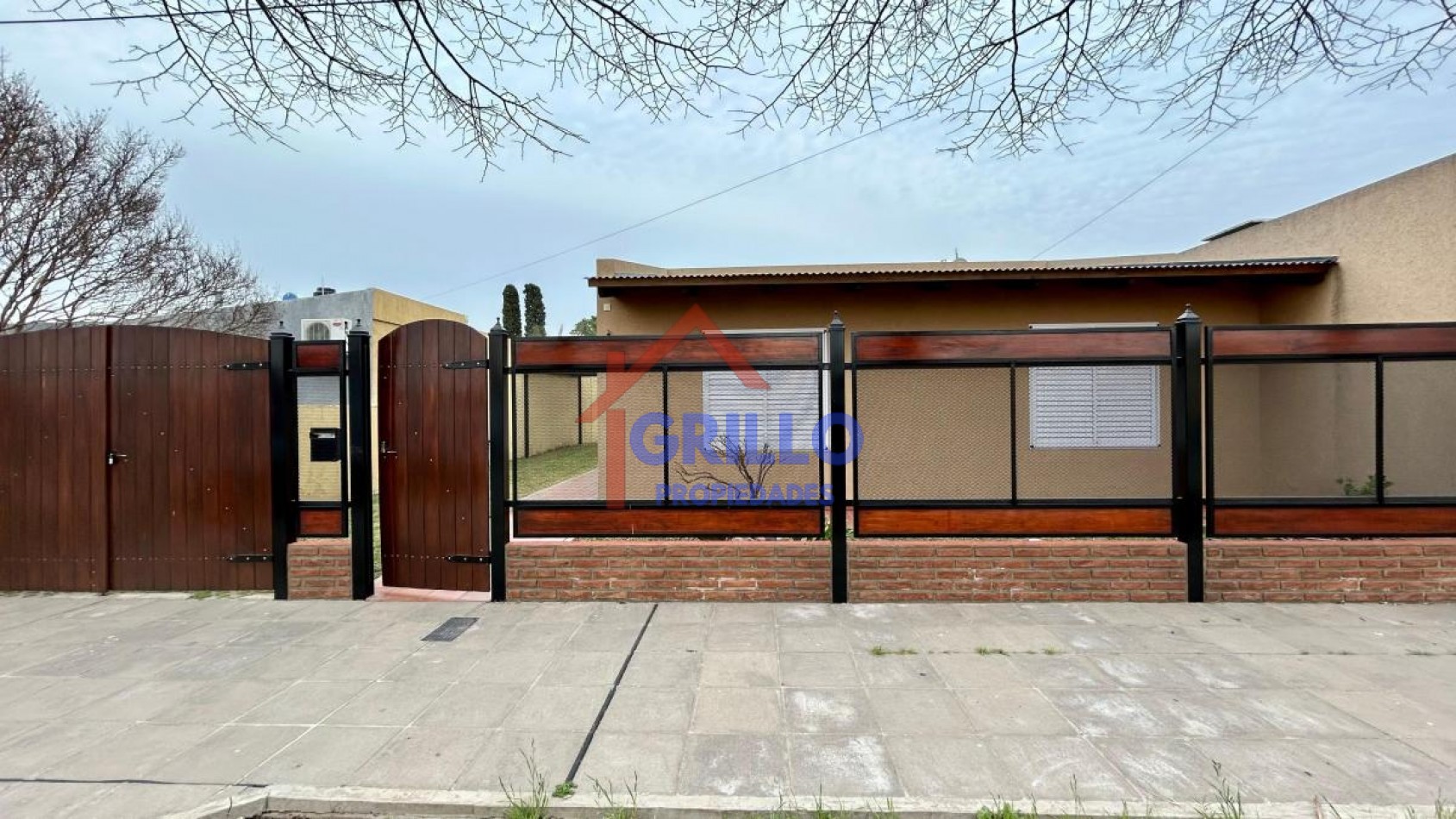 Casa moderna en Coronel Bogado