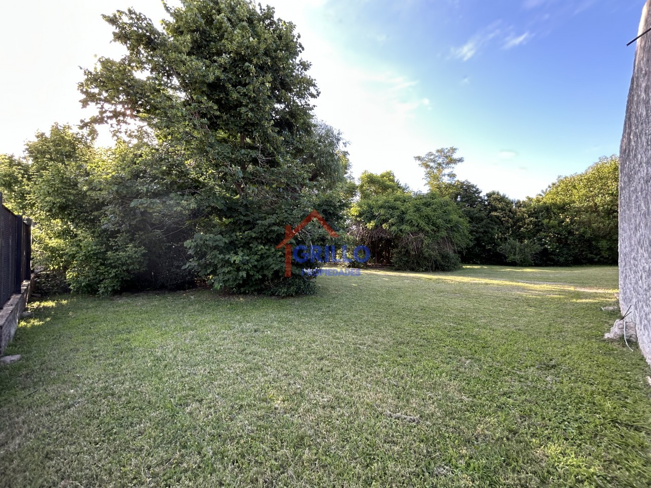 CASA QUINCHO CON PISCINA Y PARQUE