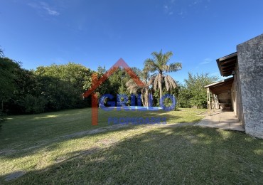 CASA QUINCHO CON PISCINA Y PARQUE